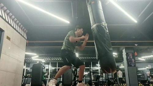 沙袋训练视频教程,高效塑形与力量提升技巧解析